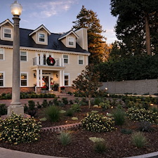 Brick-and-English-Garden-with-a-Twist-in-Arroyo-Grande 4